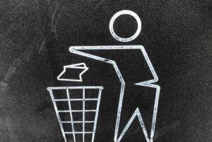 litter signage